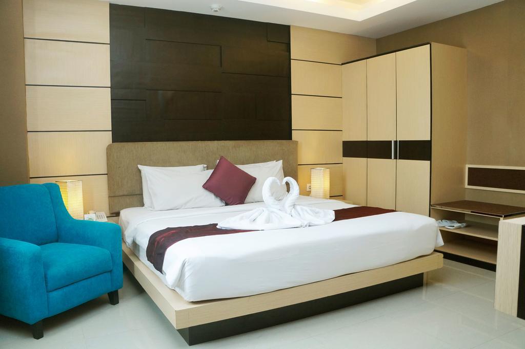 Orchardz Hotel Ayani 폰티아낙 외부 사진