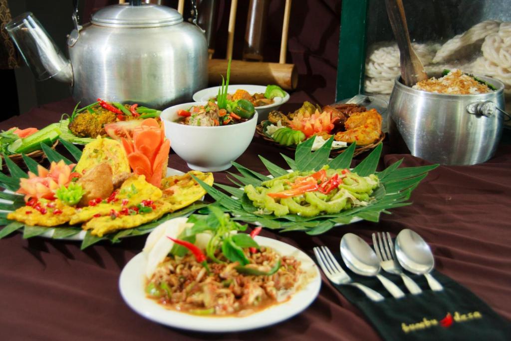 Orchardz Hotel Ayani 폰티아낙 외부 사진