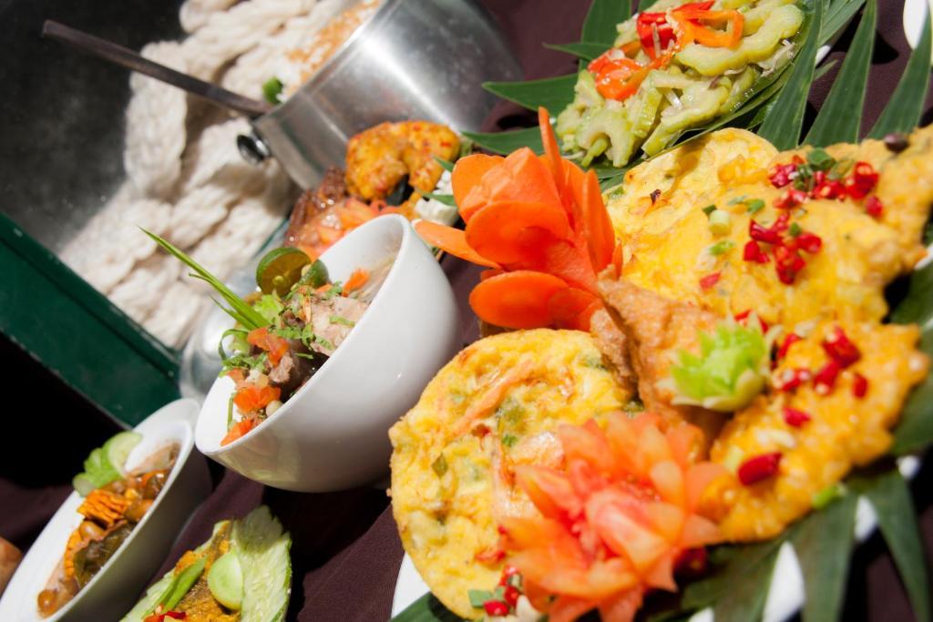 Orchardz Hotel Ayani 폰티아낙 외부 사진