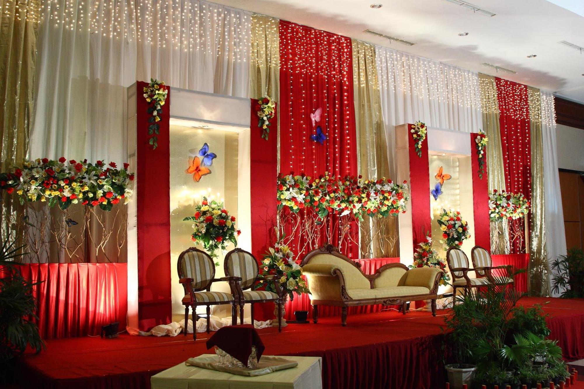 Orchardz Hotel Ayani 폰티아낙 외부 사진