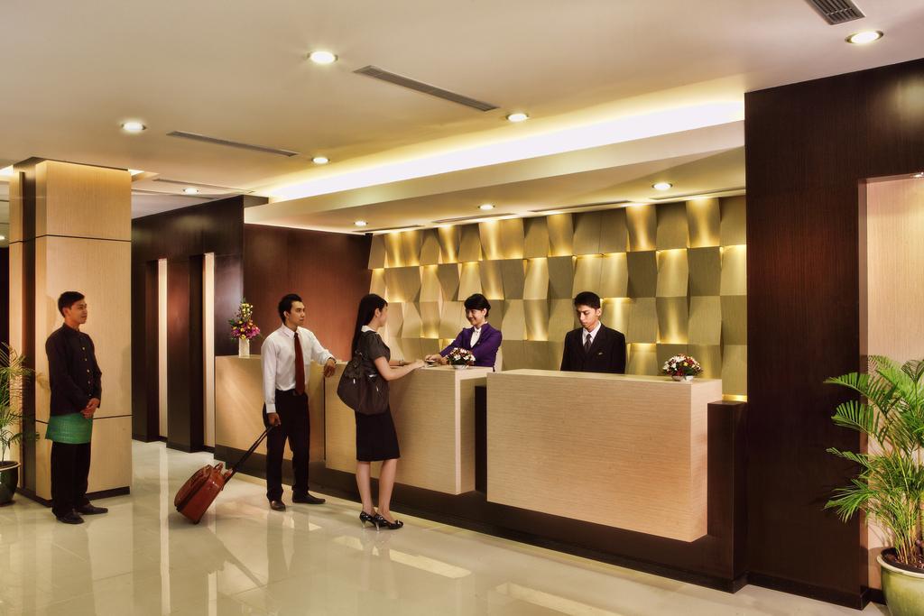 Orchardz Hotel Ayani 폰티아낙 외부 사진