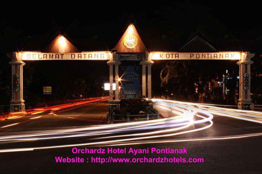 Orchardz Hotel Ayani 폰티아낙 외부 사진